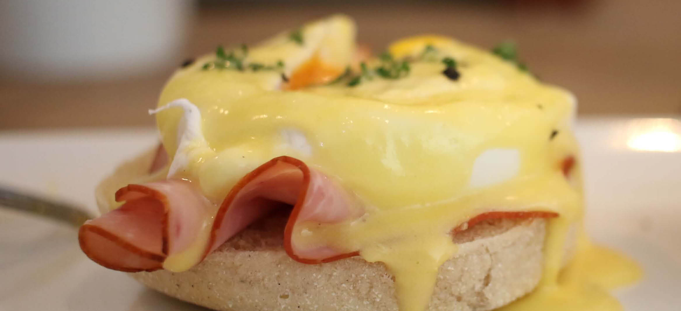 eggs benedict, brunch, surrey, guide to food and drink, where to go, brunch club