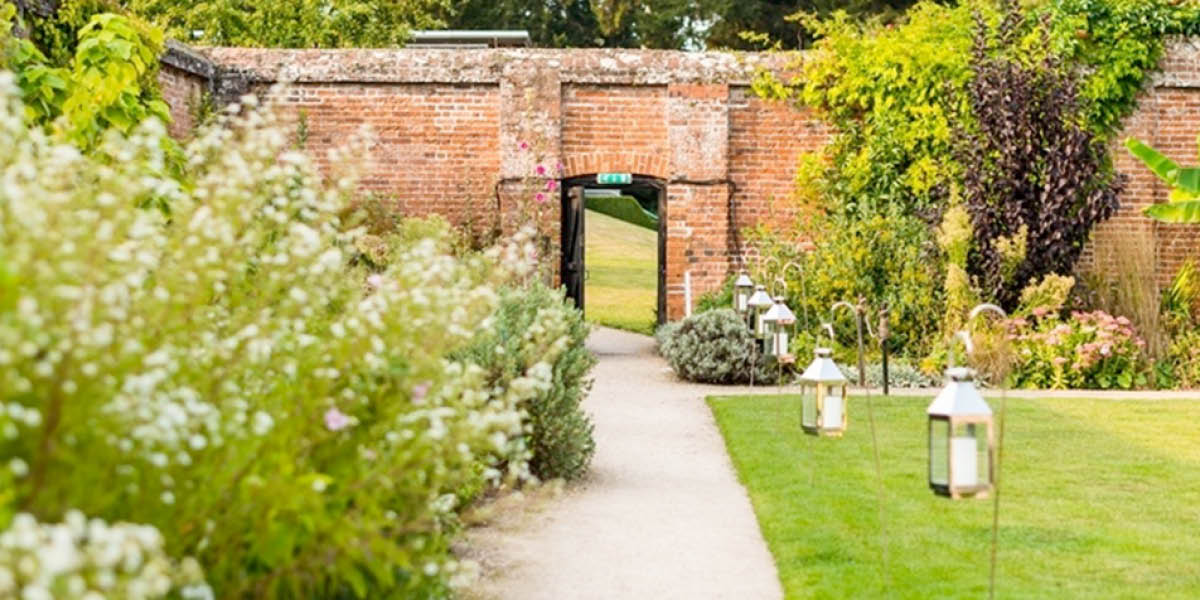 painshill park, walled garden, comedy, theatre, family, entertainment, guide to cobham, walled garden series, july 2021, guide to surrey, guide to whats on, whats on, whats on in surrey, whats on in guildford, things to do in surrey, things to do this week, whats on this week,