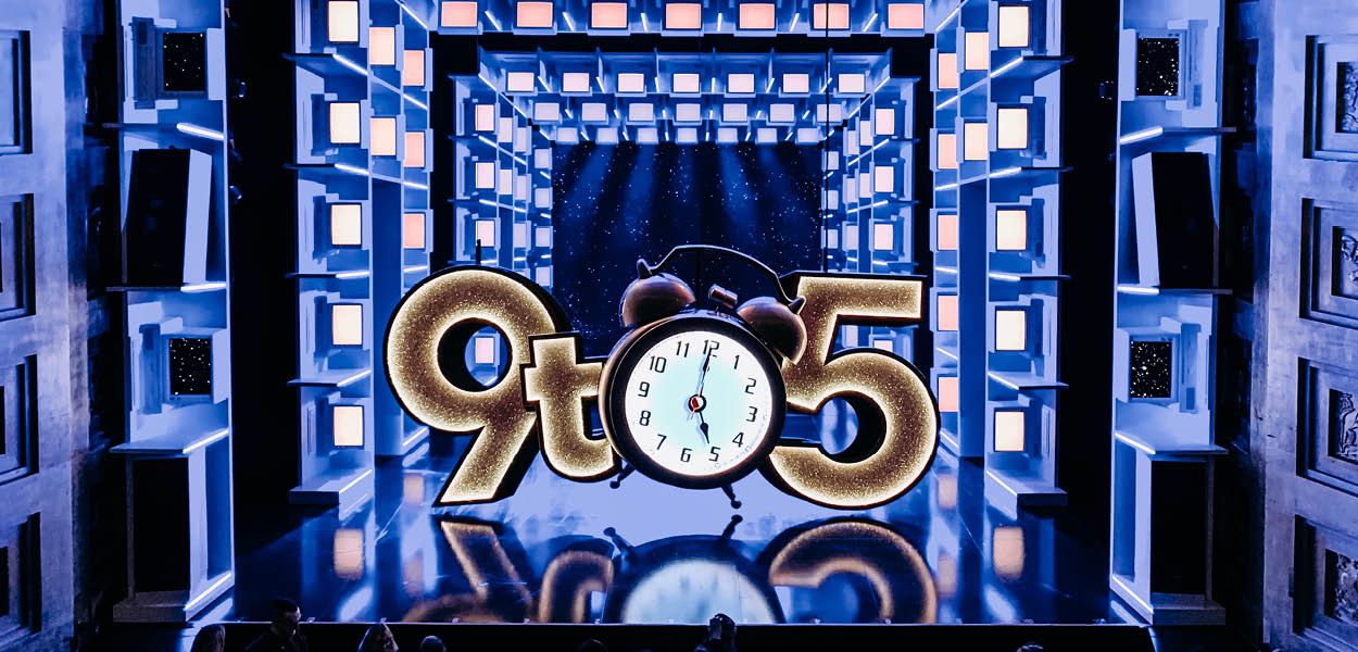 9 to 5 the musical, new victoria theatre, woking, guide to, guide to theatre, guide to whats on, musical, dolly parton, claire sweeney