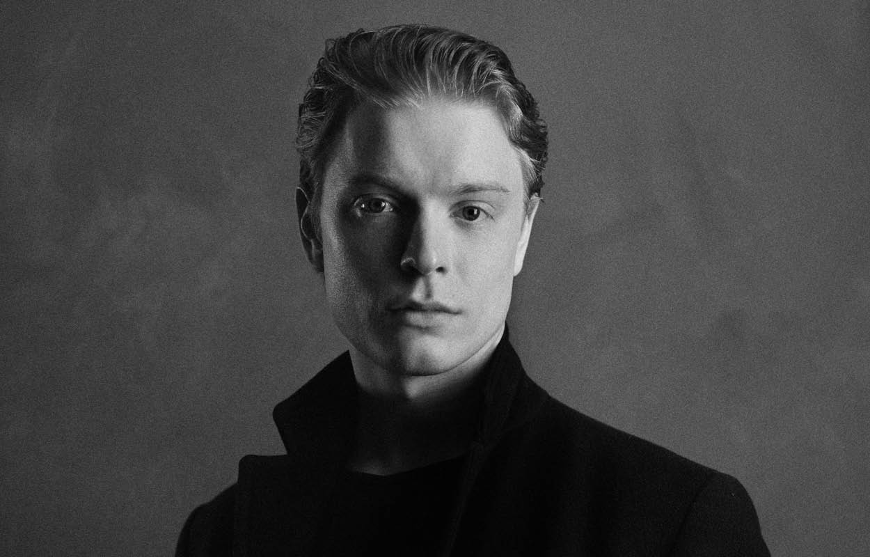 Hamlet, Freddie Fox, Guildford Shakespeare Company, Holy Trinity Church, Guildford, Surrey, GuideTo, Guide To Guildford, Guide To Surrey, Guide To What's On, whats on, guide to whats on, things to do, theatre, drama, The Crown, Mark Thatcher, events, Shakespeare, tragedy,