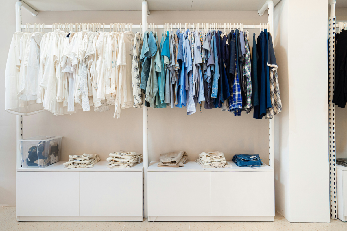 walk-in wardrobe, walking wardrobe, clothes storage, DIY, home hacks, home improvements renovation, house and garden, home interiors, move to surrey, move to london, moving house, storage ideas,