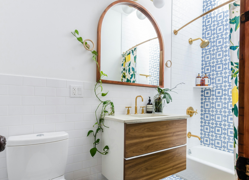bathroom, bathroom colours, neutral, white, clean, renovate, decorate, house and garden, home and garden, interiors, move to surrey, move to london, moving to surrey, moving to london, bathroom ideas, guide to house and garden, guide to bathrooms